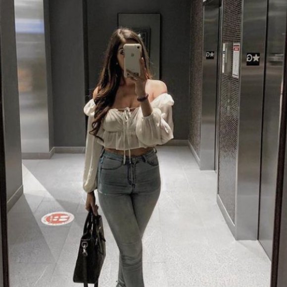 White Off the Shoulder Top - Picture 1 of 1